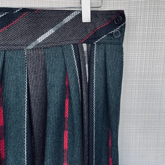 VINTAGE Plaid Wool Midi Skirt Pockets Preppy Classic Boho Vagabond Mixed Media